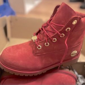 I am selling timberland boots